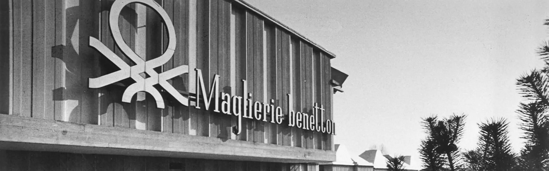foto in bianco e nero sede Maglierie Benetton